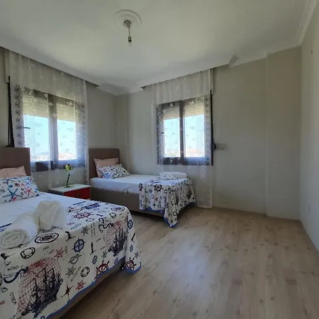 Izmir Alacati'da Ozel Havuzlu Luks Kiralik 빌라
